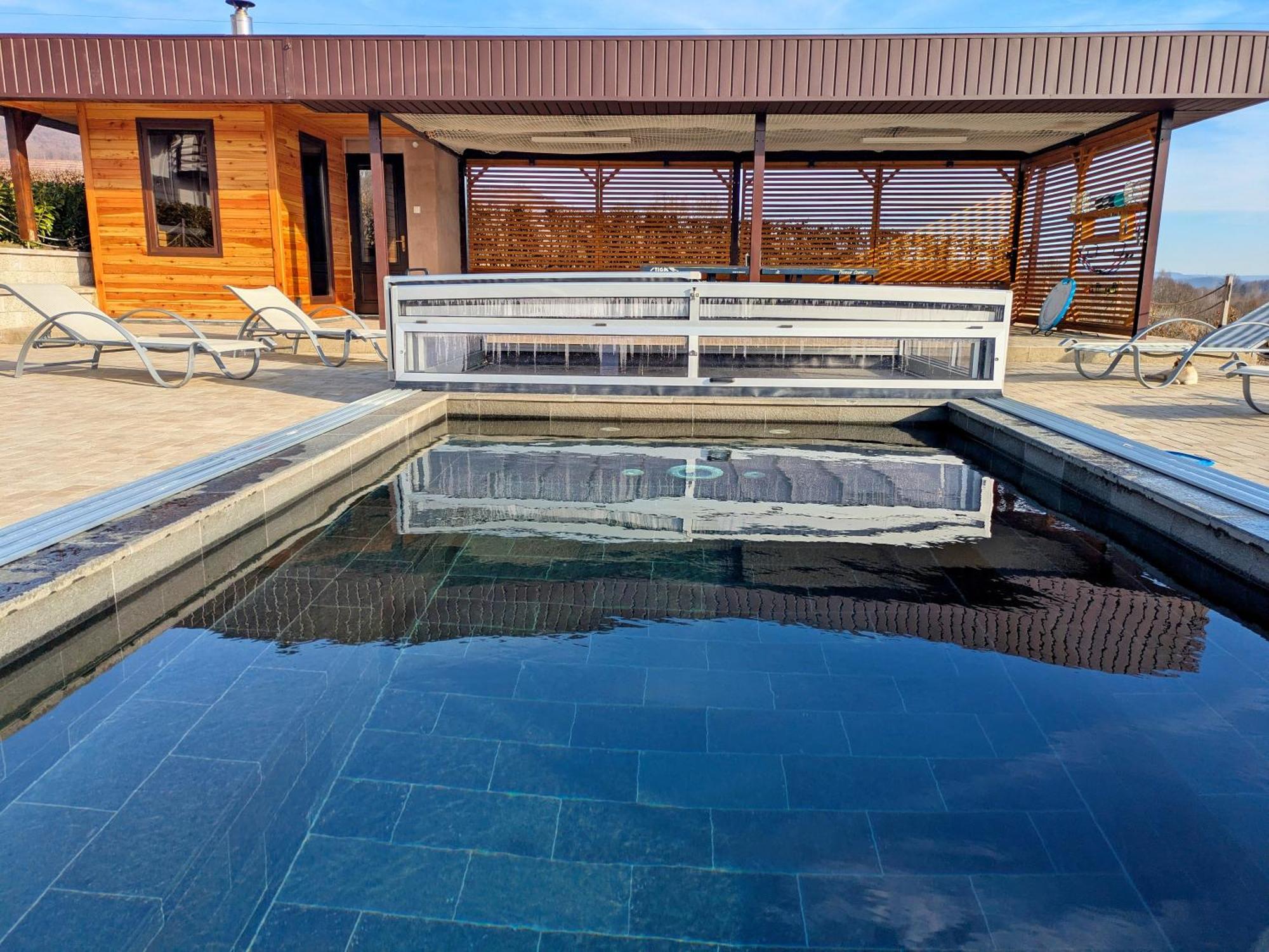 Pallos Apartments ソバタ エクステリア 写真